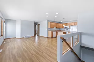 3418 Village Green Dr, Moorhead, MN 56560 - Photo 4