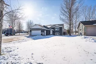 320 Bluebill St, Baldwin, WI 54002 - Photo 4