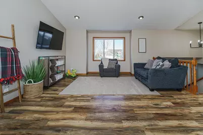 320 Bluebill Street, Baldwin, WI 54002 - Photo 8