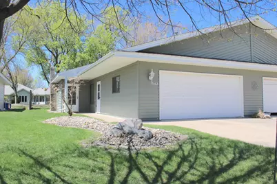 542 Graham Street SW, Hutchinson, MN 55350 - Photo 1