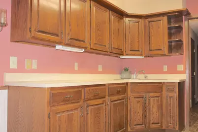 542 Graham Street SW, Hutchinson, MN 55350 - Photo 8