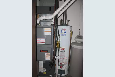 542 Graham Street SW, Hutchinson, MN 55350 - Photo 24