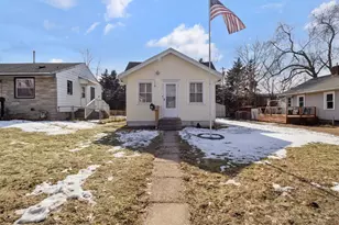 861 Algonquin Ave, Saint Paul, MN 55119 - Photo 2