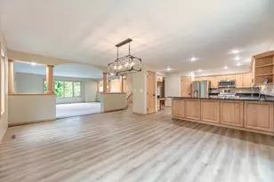 2018 Paulis Dr, Faribault, MN 55021 - Photo 6