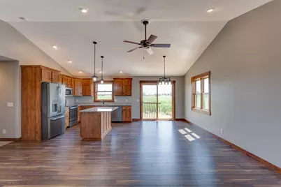 453 Coyote Way, New Richmond, WI 54017 - Photo 10