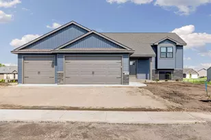 453 Coyote Way, New Richmond, WI 54017 - Photo 1