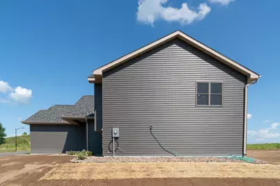 453 Coyote Way, New Richmond, WI 54017 - Photo 40