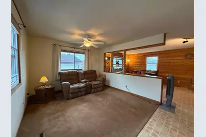 4701 Hampshire Avenue N, Crystal, MN 55428 - Photo 10