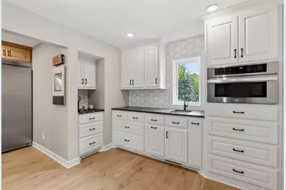 6141 Sherman Circle, Edina, MN 55436 - Photo 14