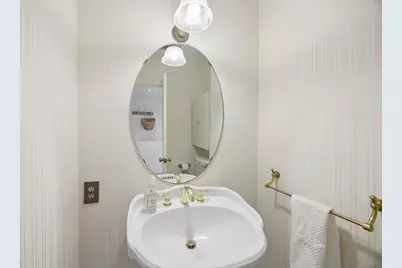 2205 Kenwood Parkway, Minneapolis, MN 55405 - Photo 16