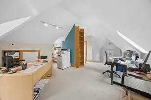 2205 Kenwood Pkwy, Minneapolis, MN 55405 - Photo 24