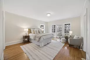 2205 Kenwood Pkwy, Minneapolis, MN 55405 - Photo 12