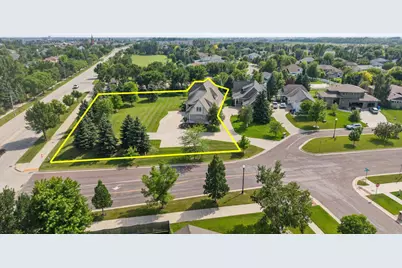 2508 Rose Creek Parkway S, Fargo, ND 58104 - Photo 4