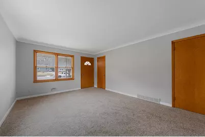 1105 S Payne Street, New Ulm, MN 56073 - Photo 4