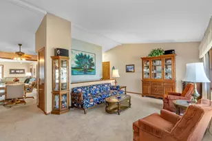 683 Riviera Dr, New Brighton, MN 55112 - Photo 6