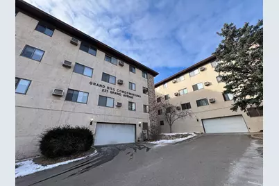 221 Grand Avenue W #104, South Saint Paul, MN 55075 - Photo 12