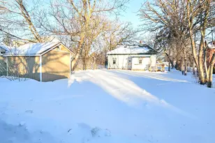 111 Markley Ave S, Thief River Falls, MN 56701 - Photo 4