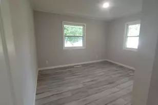 100 2nd St NE, Hallock, MN 56728 - Photo 6