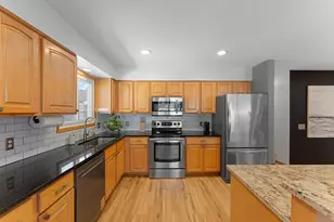 4826 W 140th St, Savage, MN 55378 - Photo 2