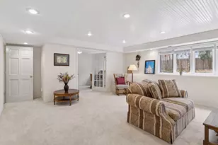 138 White Oaks Ln, Vadnais Heights, MN 55127 - Photo 16