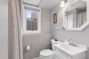 138 White Oaks Ln, Vadnais Heights, MN 55127 - Photo 32