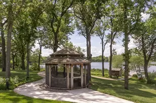 1900 Rush Lake Trl, New Brighton, MN 55112 - Photo 40