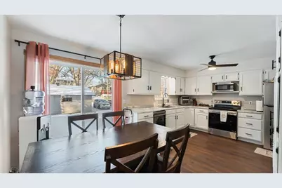 1707 10th Avenue SE, Saint Cloud, MN 56304 - Photo 2