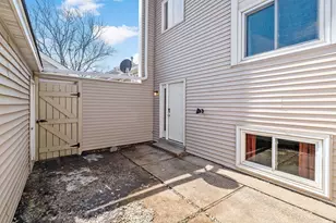 7677 Whitney Dr, Apple Valley, MN 55124 - Photo 32