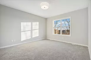 8191 Haywood Dr, Lino Lakes, MN 55014 - Photo 14