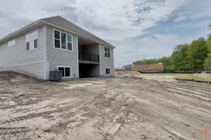 8191 Haywood Dr, Lino Lakes, MN 55014 - Photo 22