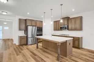 8191 Haywood Dr, Lino Lakes, MN 55014 - Photo 8