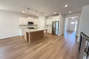 8191 Haywood Dr, Lino Lakes, MN 55014 - Photo 8