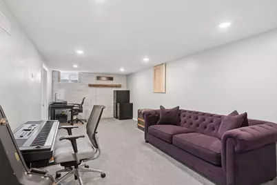 2401 Jones Place W, Bloomington, MN 55431 - Photo 24