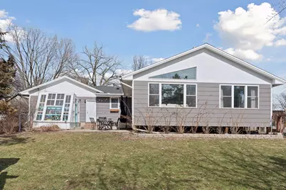 2401 Jones Place W, Bloomington, MN 55431 - Photo 30