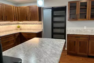 704 Miller Ave, Windom, MN 56101 - Photo 6