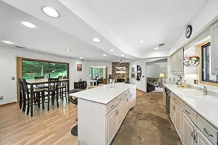 1000 Heritage Ln, Orono, MN 55391 - Photo 22