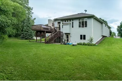 9813 Linden Avenue N, Brooklyn Park, MN 55443 - Photo 6