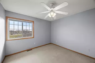 1012 Larkspur Ln, Waconia, MN 55387 - Photo 22