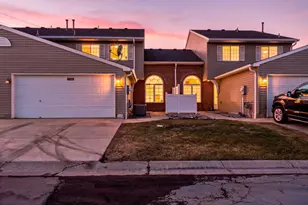 1012 Larkspur Ln, Waconia, MN 55387 - Photo 1