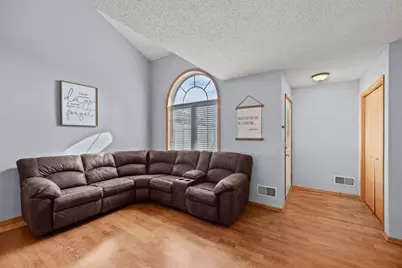 1012 Larkspur Lane, Waconia, MN 55387 - Photo 10