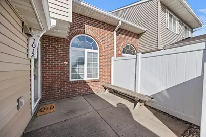 1012 Larkspur Lane, Waconia, MN 55387 - Photo 6