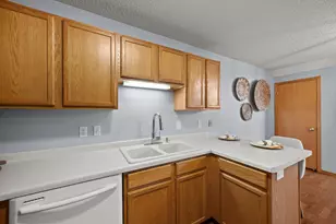 1012 Larkspur Ln, Waconia, MN 55387 - Photo 14