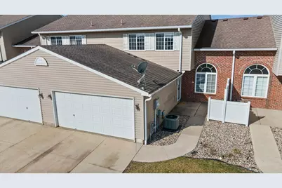 1012 Larkspur Lane, Waconia, MN 55387 - Photo 4