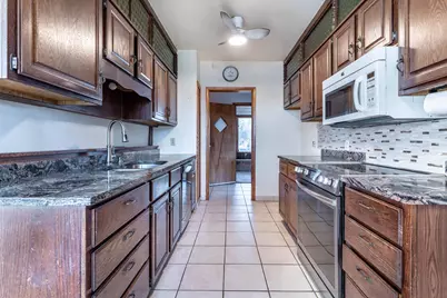 1015 11th Avenue S, Moorhead, MN 56560 - Photo 14