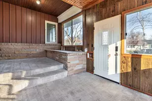 1015 11th Ave S, Moorhead, MN 56560 - Photo 6