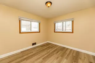 5214 Oliver Ave N, Minneapolis, MN 55430 - Photo 14