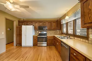 18500 22nd Ave N, Plymouth, MN 55447 - Photo 4