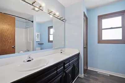 135 S Manitou Drive, Mankato, MN 56001 - Photo 18