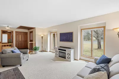 4125 Bridgewater Circle, Vadnais Heights, MN 55127 - Photo 4