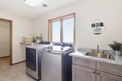 4125 Bridgewater Circle, Vadnais Heights, MN 55127 - Photo 28